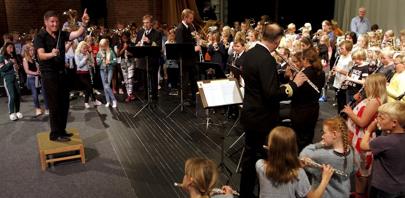 Klassekorpsfestival Ulefoss med Marinemusikken foto Andreas Soltvedt avisa Varden redigert