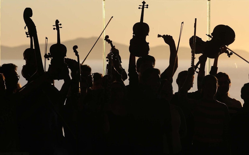 Orkester i solnedgang